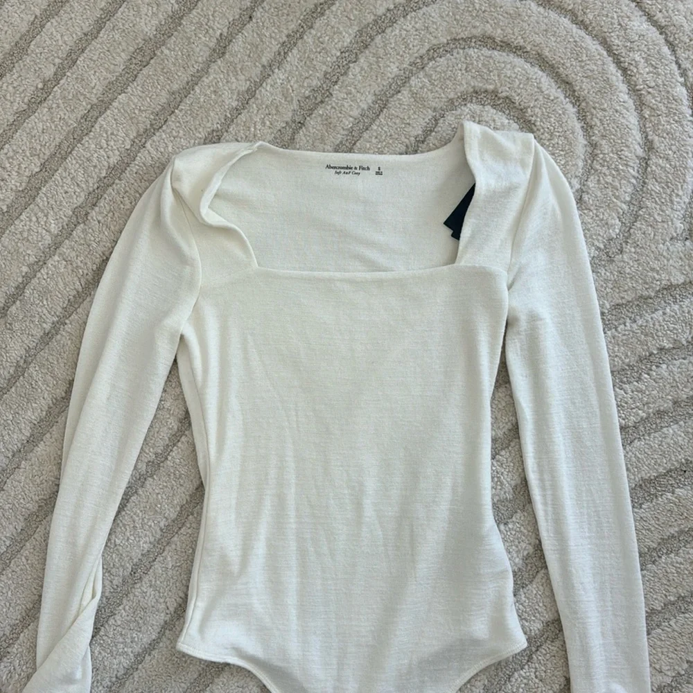NWT abercrombie cozy square neck bodysuit - Picture 4 of 7